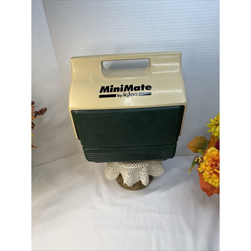 Igloo MiniMate Hunter Green with Khaki Top Hard Sided 6 pack Clean USA VTG.